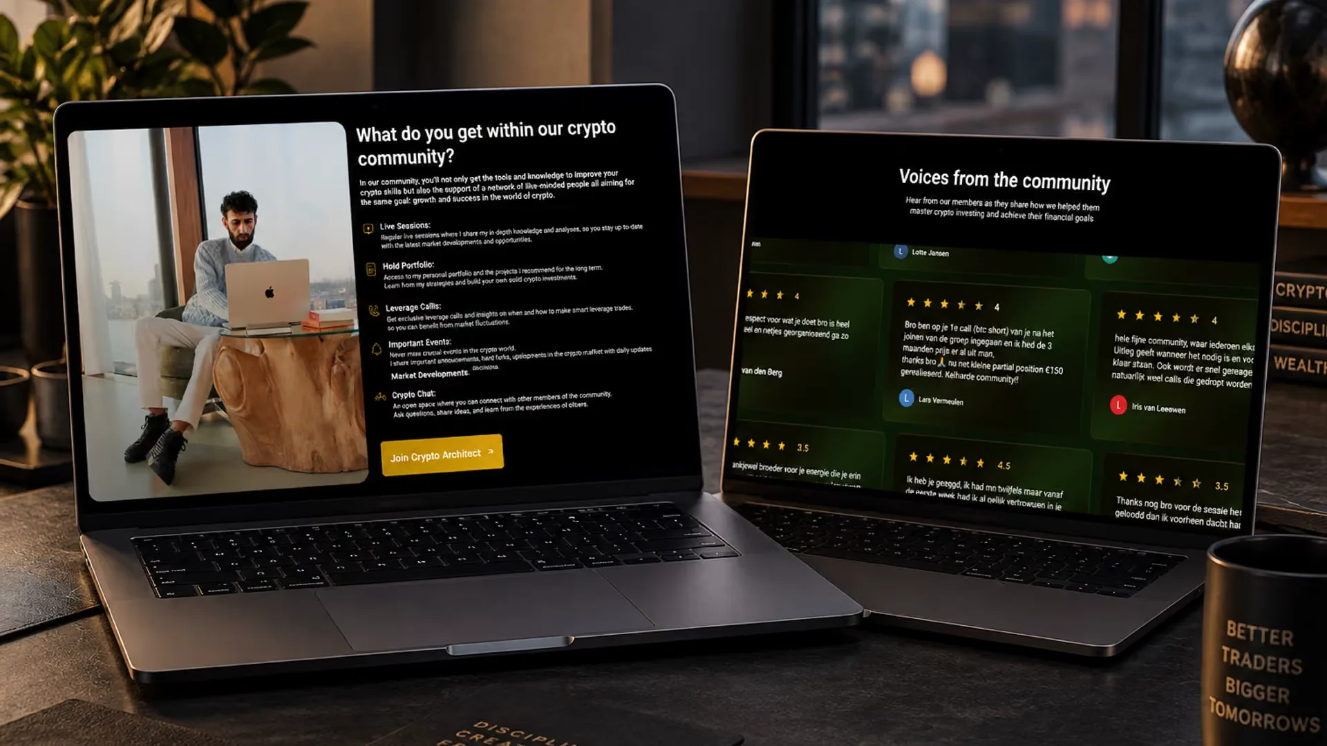 Community-Seite und Bewertungen von Crypto Architect auf zwei Laptops